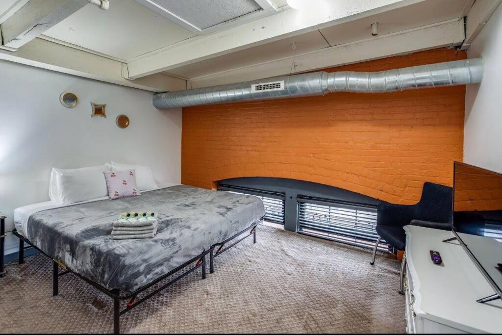 Centric Modern Loft W/ King Beds Διαμέρισμα Ρότσεστερ Εξωτερικό φωτογραφία